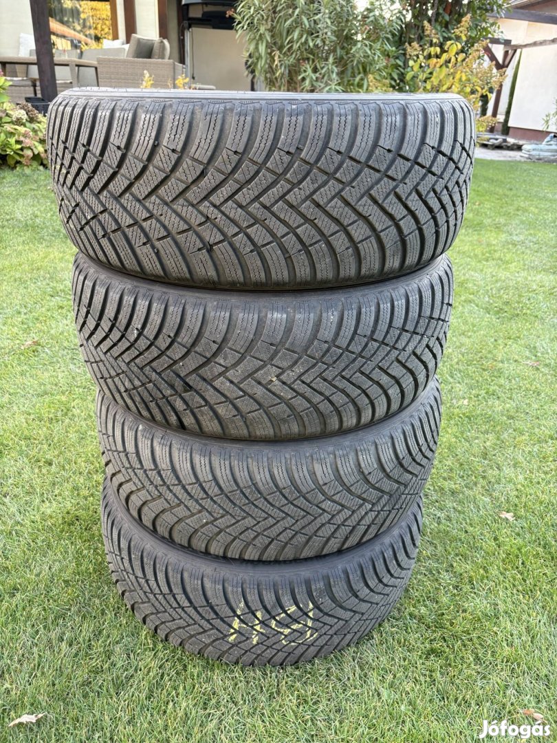 Hankook téligumi garnitúra 225/50 r17 2024-es