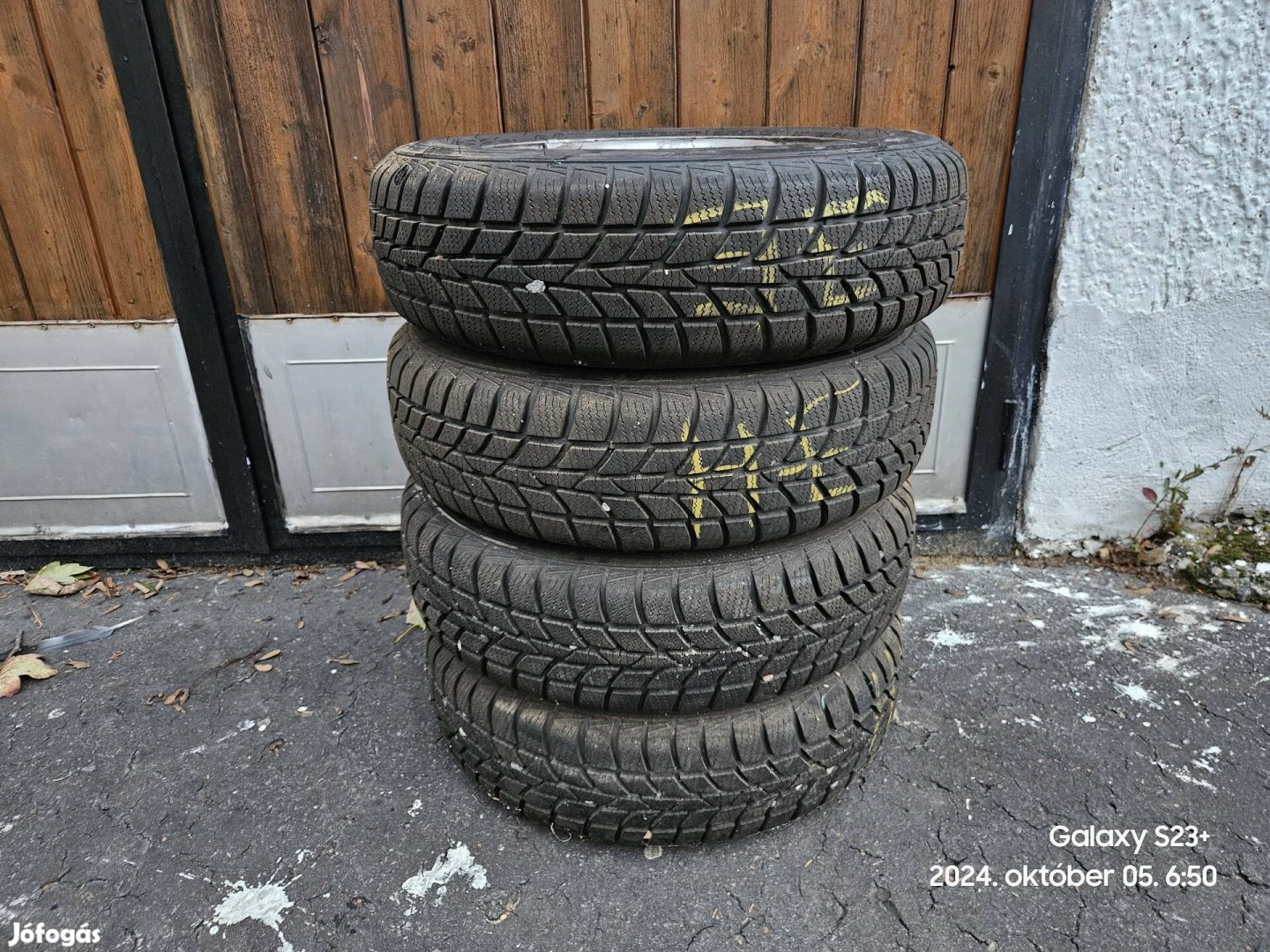 Hankook téligumi szett eladó 