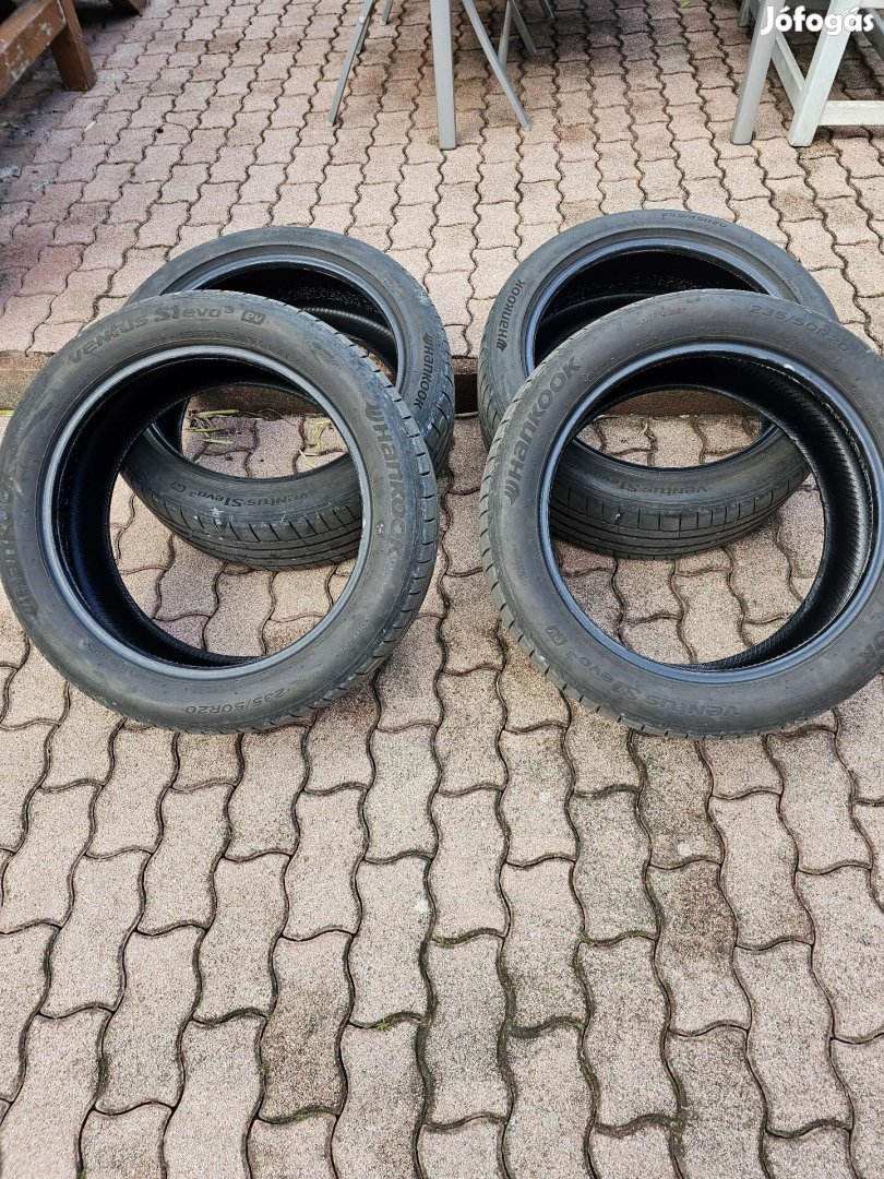 Hankook ventus 255/45 r20 és 235/50 r20 nyári gumi