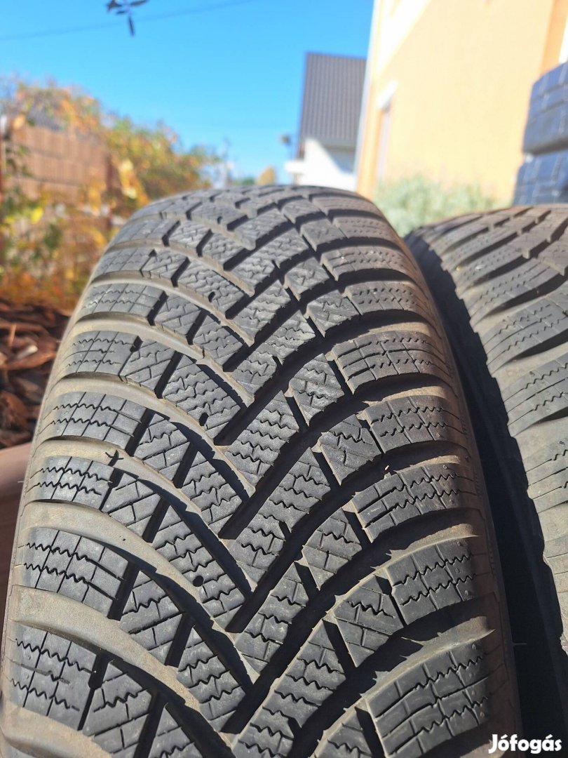 Hankook winter icept rs3 215 70 r16