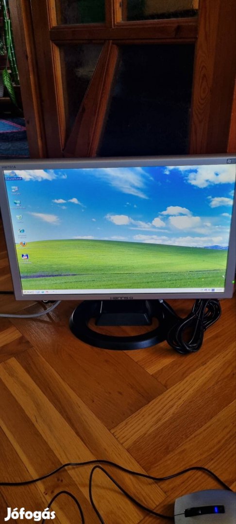 Hanns-G 19" 16-9-es monitor beépített hangszóróval 