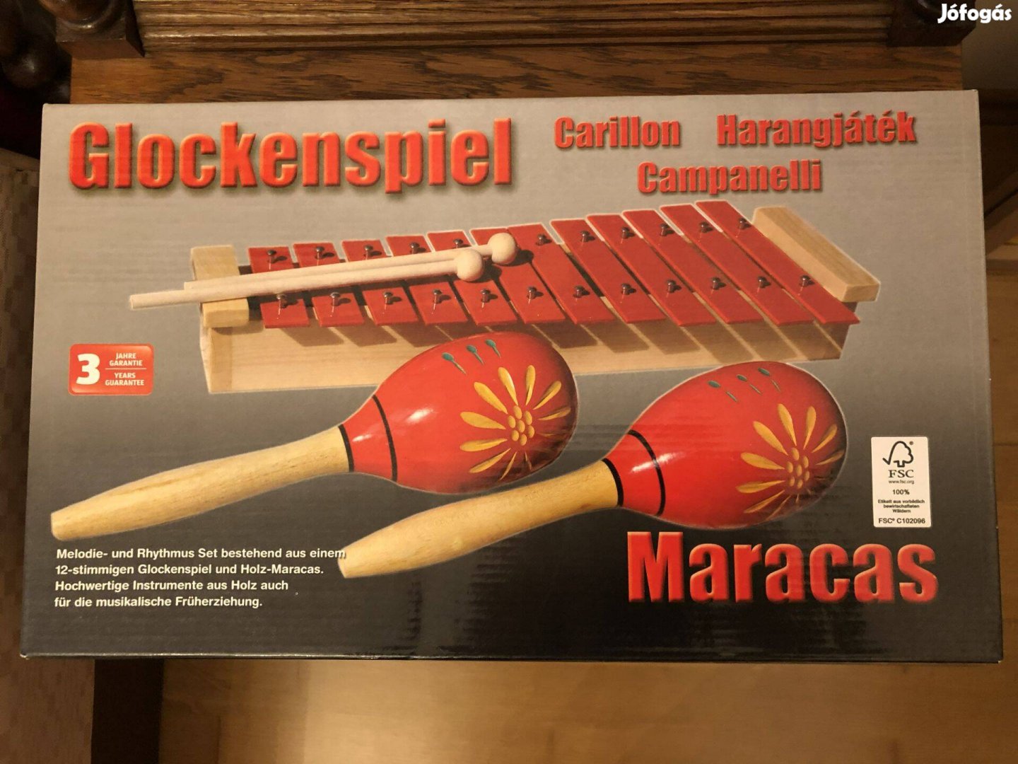 Harangjáték és fából készült maracas rumbatök