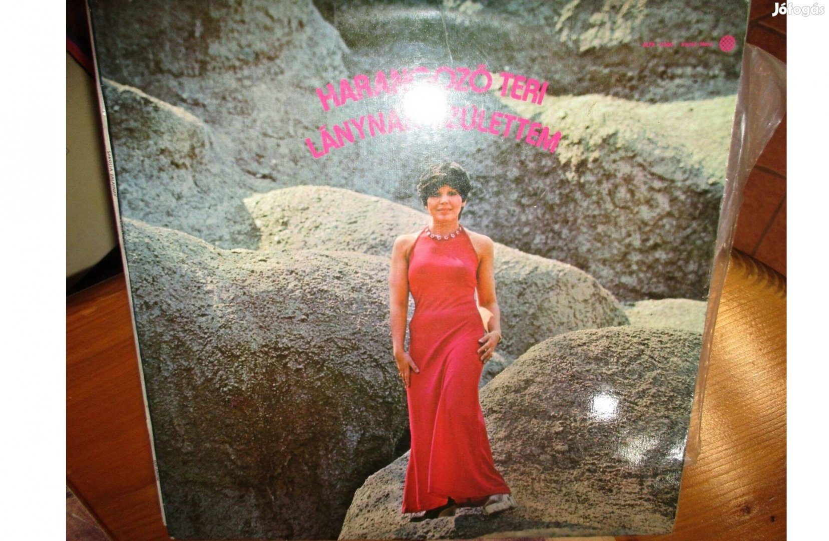 Harangozó Teri és Csongrádi Katalin bakelit hanglemezek