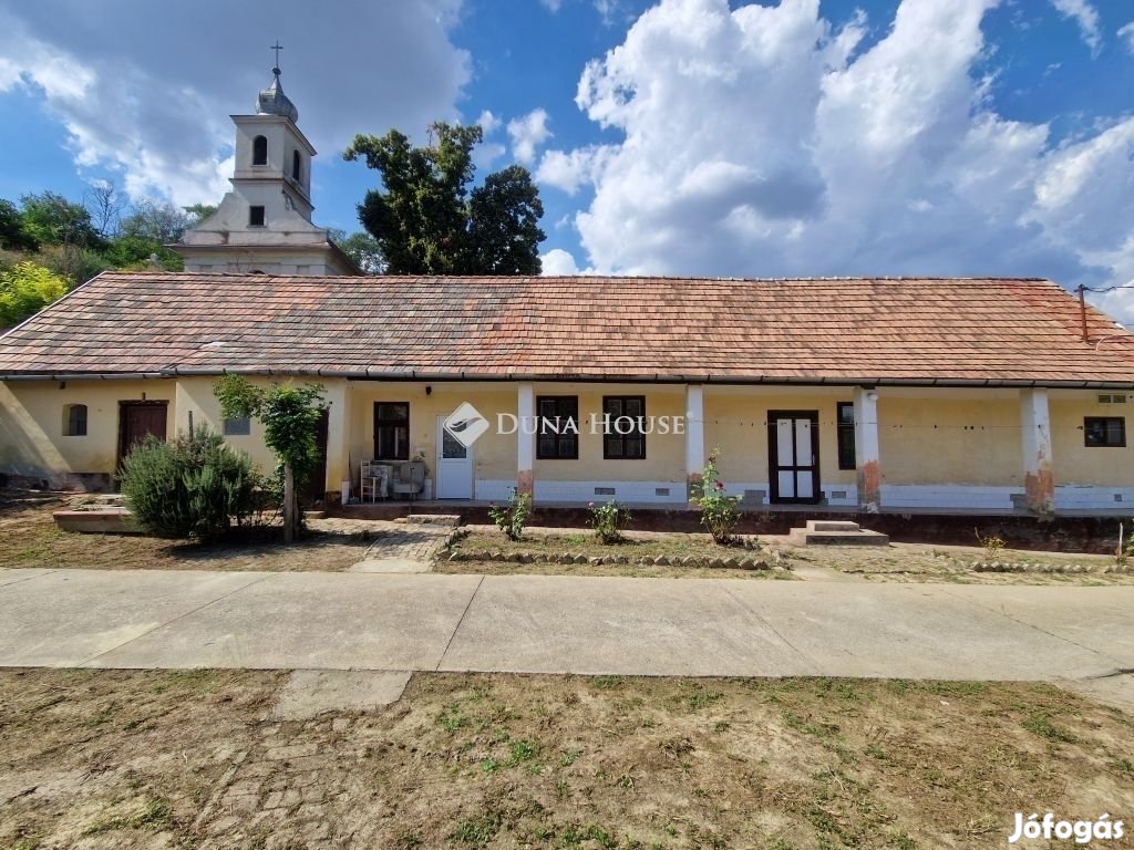 Harci eladó 73 nm-es ház