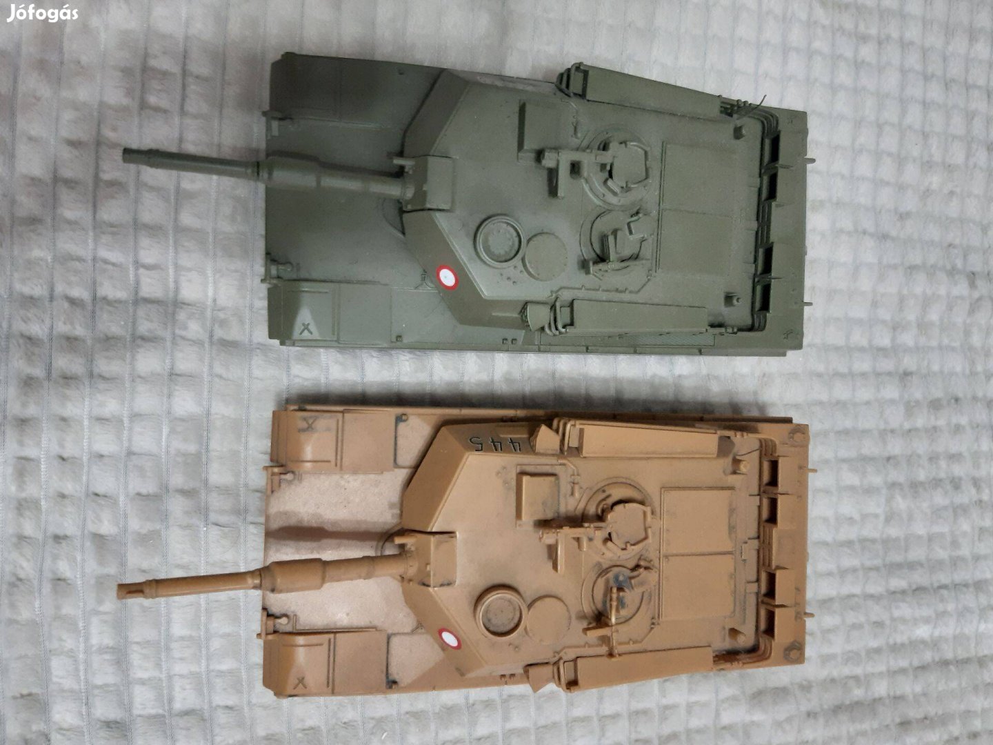 Harckocsi makettek egyben 130