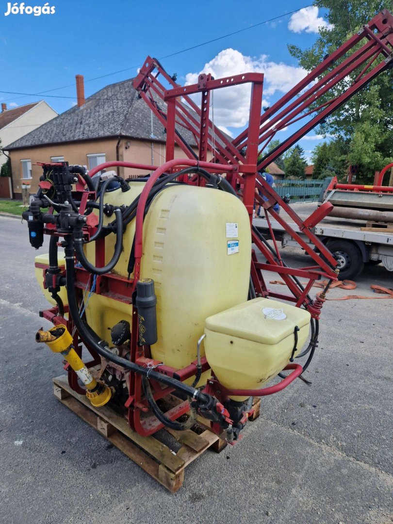 Hardi NK 600 szántóföldi permetező