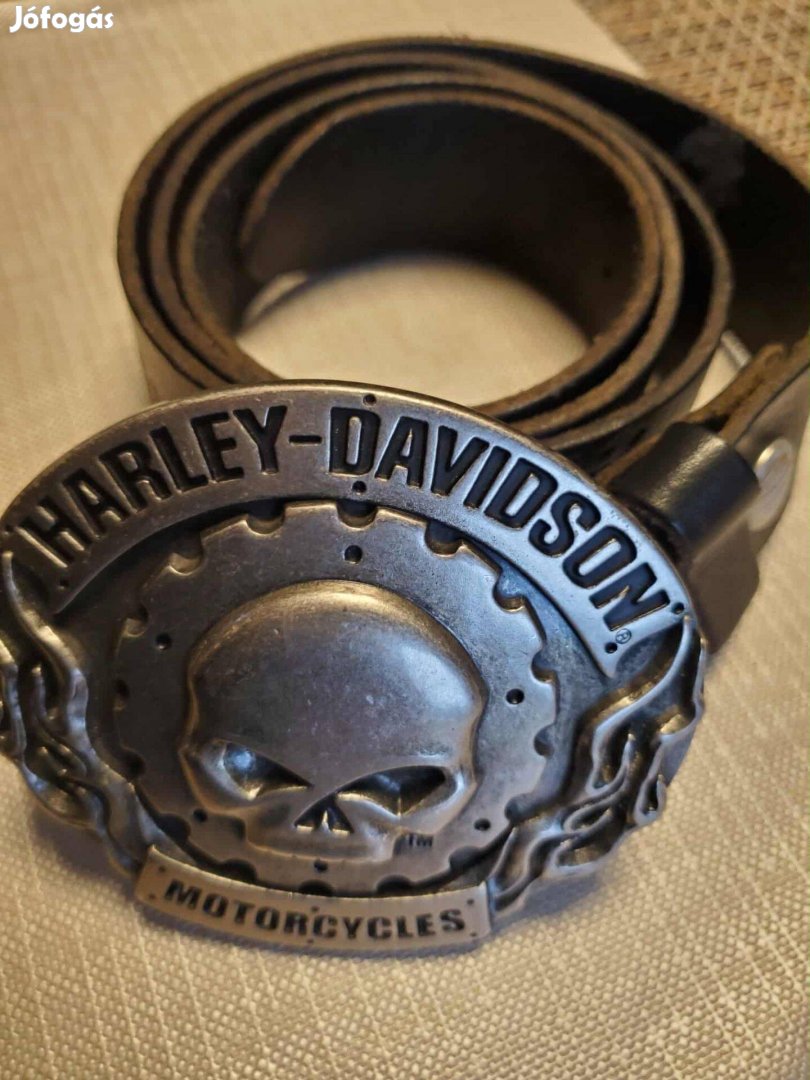 Harley-Davidson eredeti bőr öv koponyás fém csattal