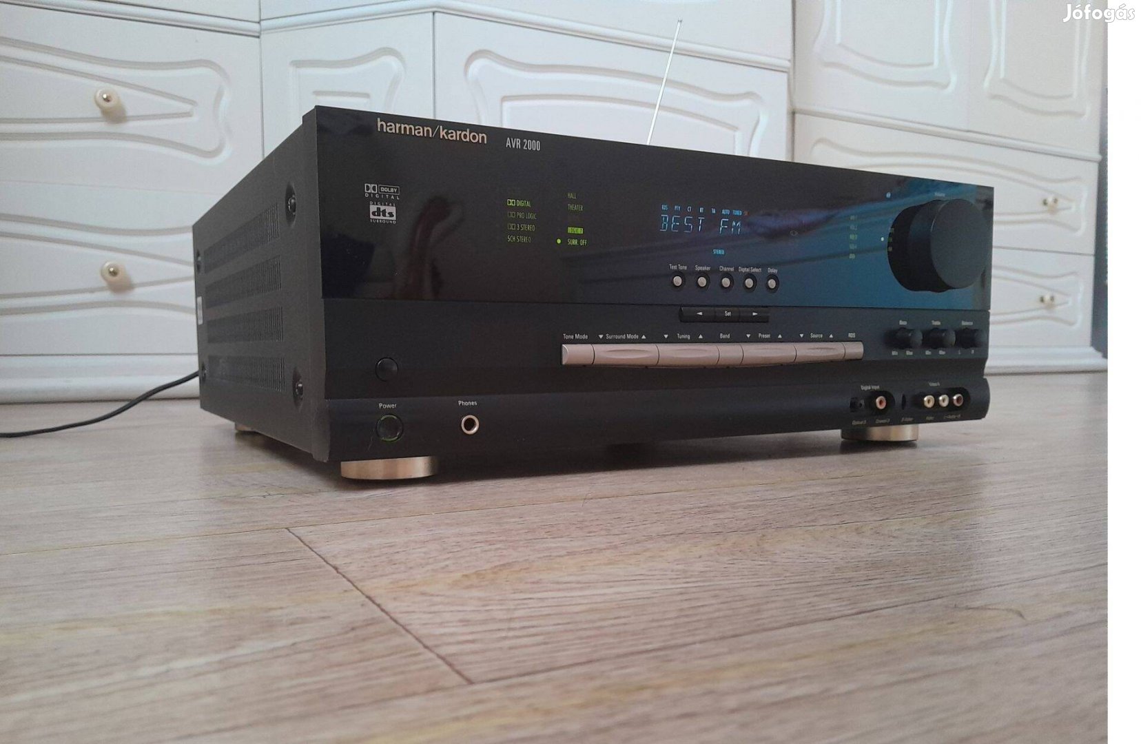 Harman AVR 2000 erősítő