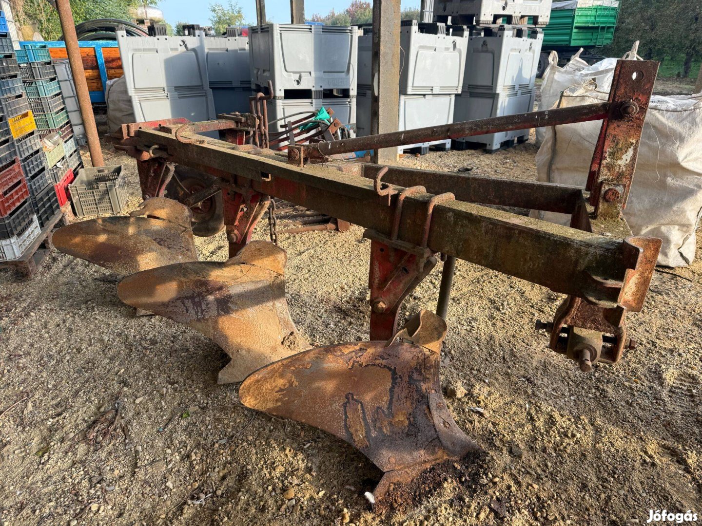 Hármas eke eladó