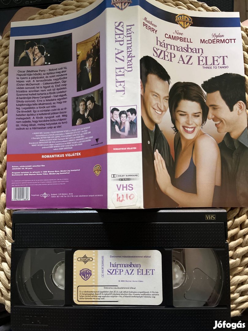 Hármasban szép az élet vhs