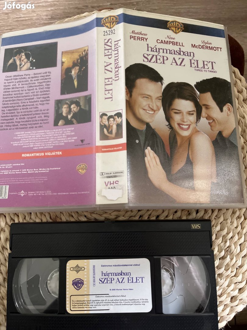 Hármasban szép az élet vhs film