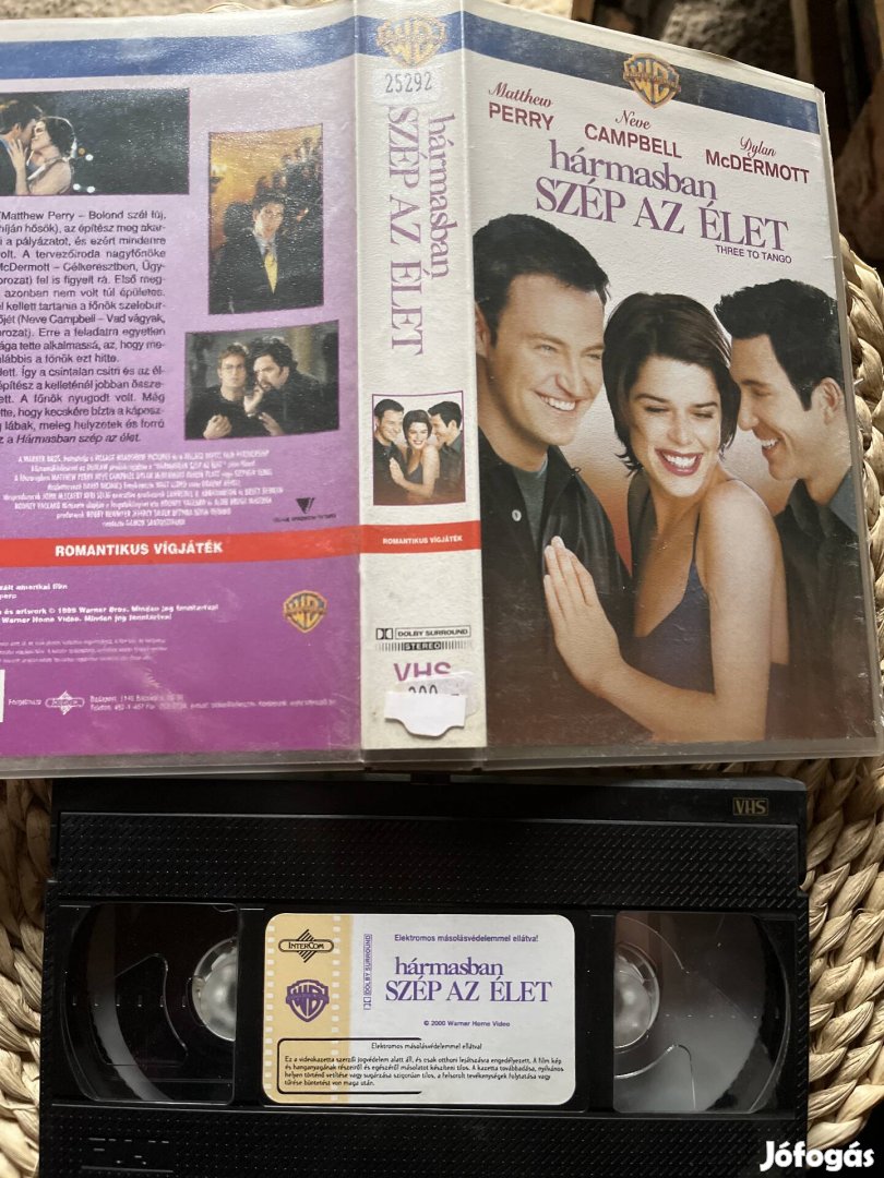 Hármasban szép az élet vhs kazetta