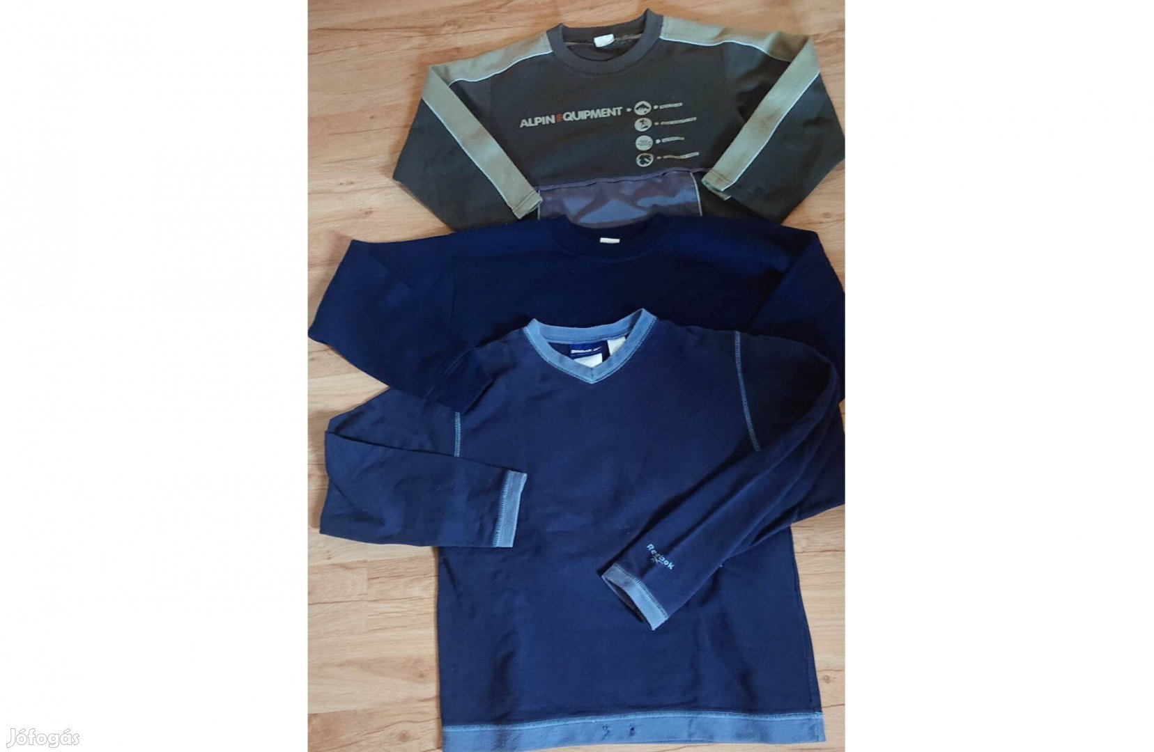 Három darab márkás meleg pulóver fiúnak 152-es - egy csomagban