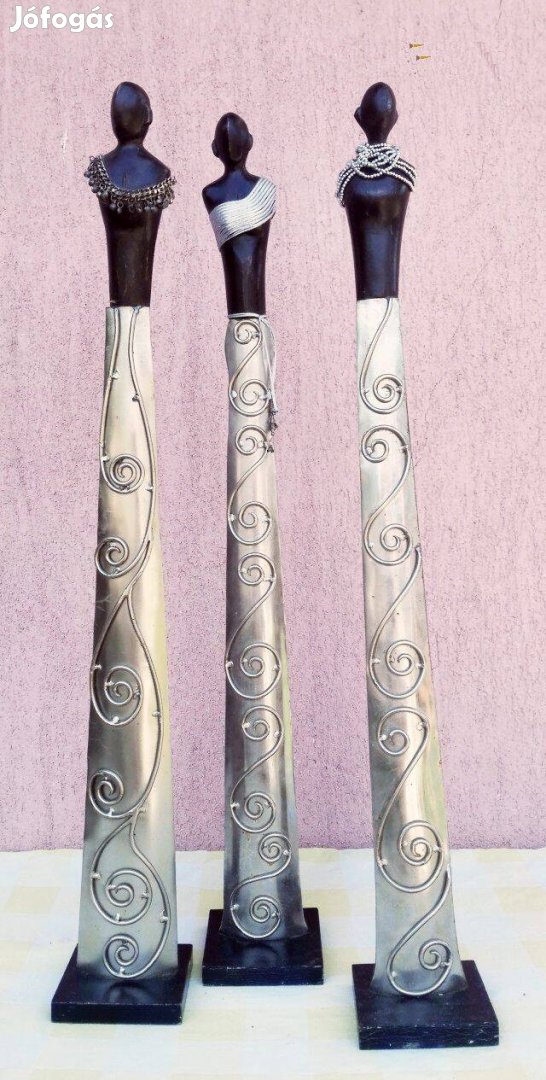 Három grácia modern megfogalmazásban kézműves szoborcsoport,