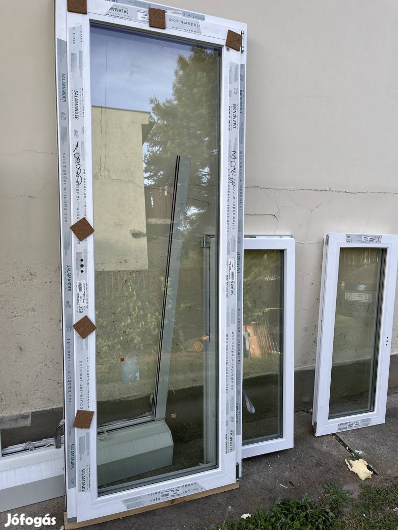 Három rétegű műanyag ablak, ajtó 