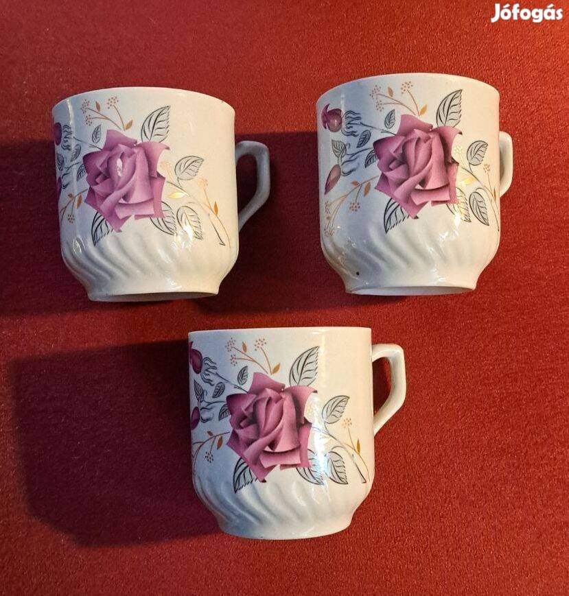 Három rózsa a reggelihez porcelán bögrék, 3 db egyben