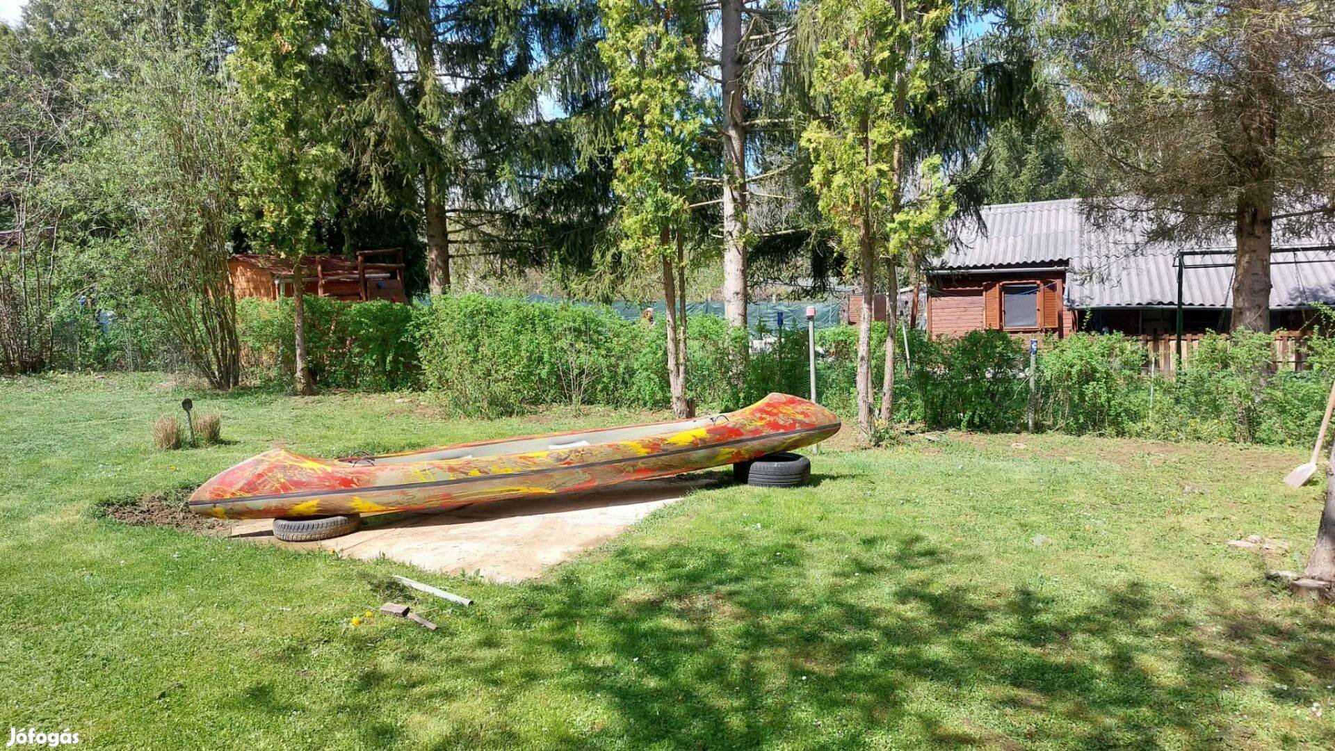 Három személyes indiánkenu IC-03