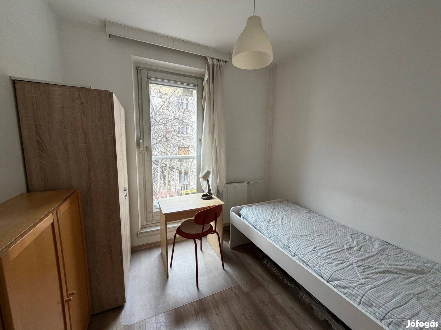 Három szobás erkélyes lakás eladó!