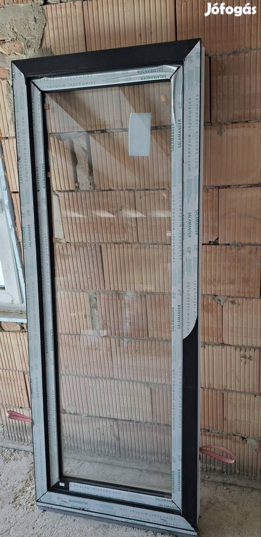 Háromrétegű erkélyajtó 80200