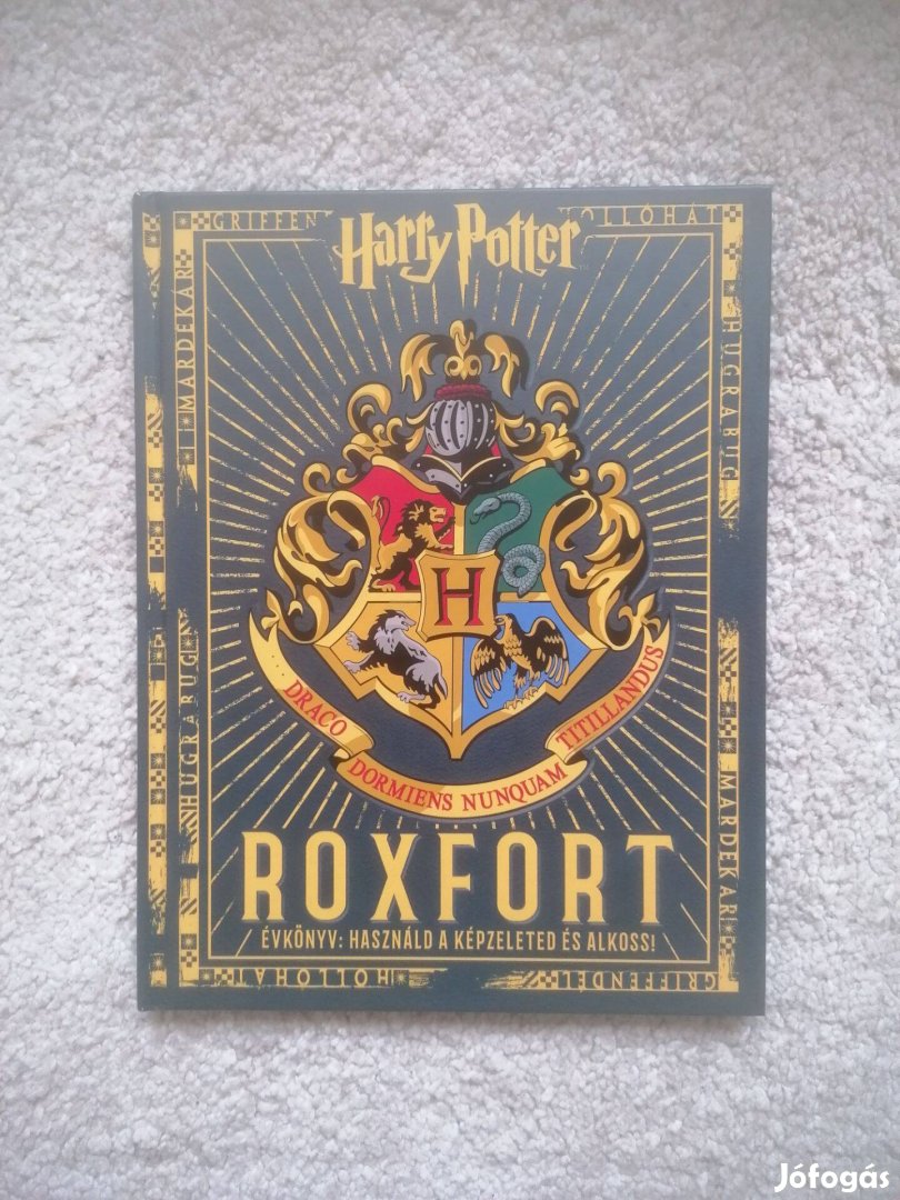 Harry Potter - Roxfort Évkönyv