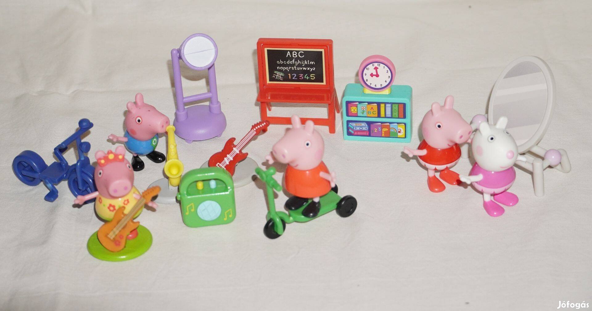 Hasbro Peppa figura szett - 15 db - alig használt