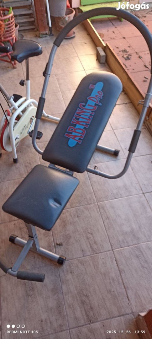 Hasizom erősítő gép