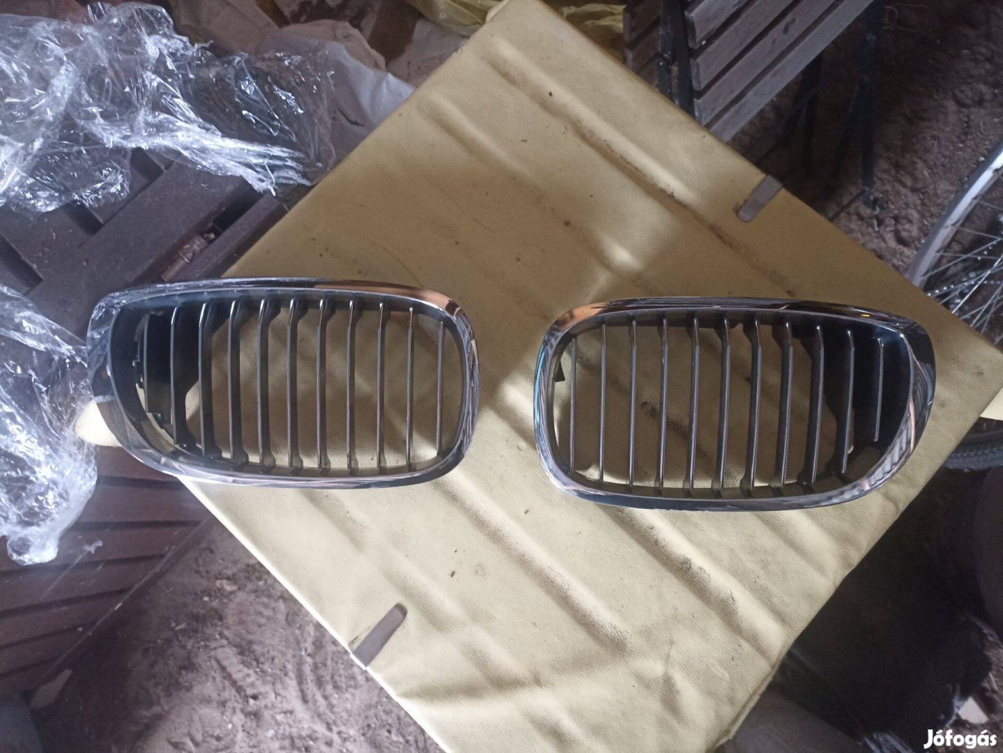 Használlt BMW E46 330CI Faceliftes Motortető Vesék Nem