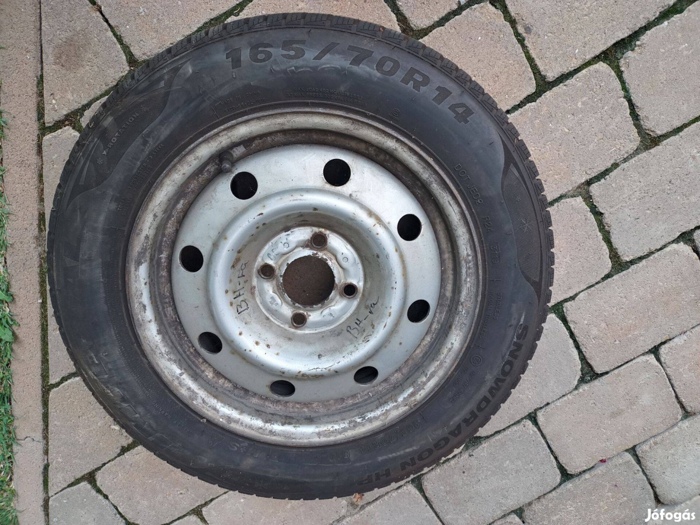 Használt 165/70 R14 téli gumiabroncs garnitúra lemezfelnin