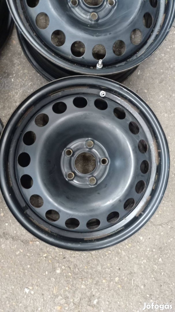 Használt 16 colos 5x105 lyukosztású Opel/Chevrolet acél felni garnitúr