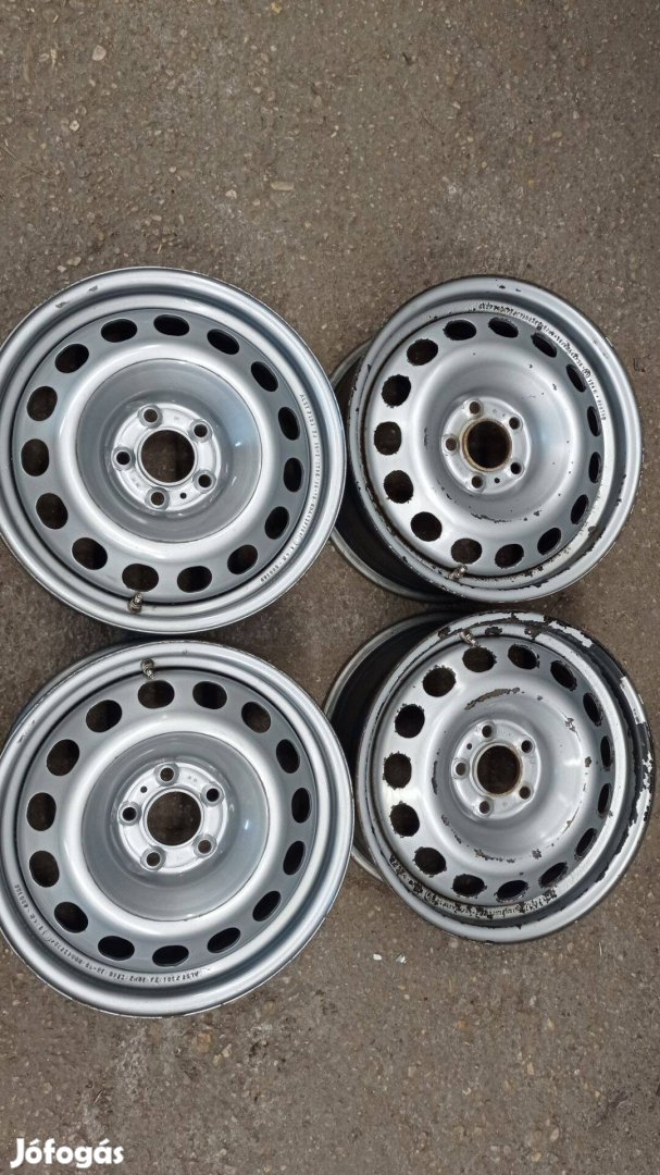 Használt 16 colos 5x108 lyukosztású kisteherautó acél felni garnitúra