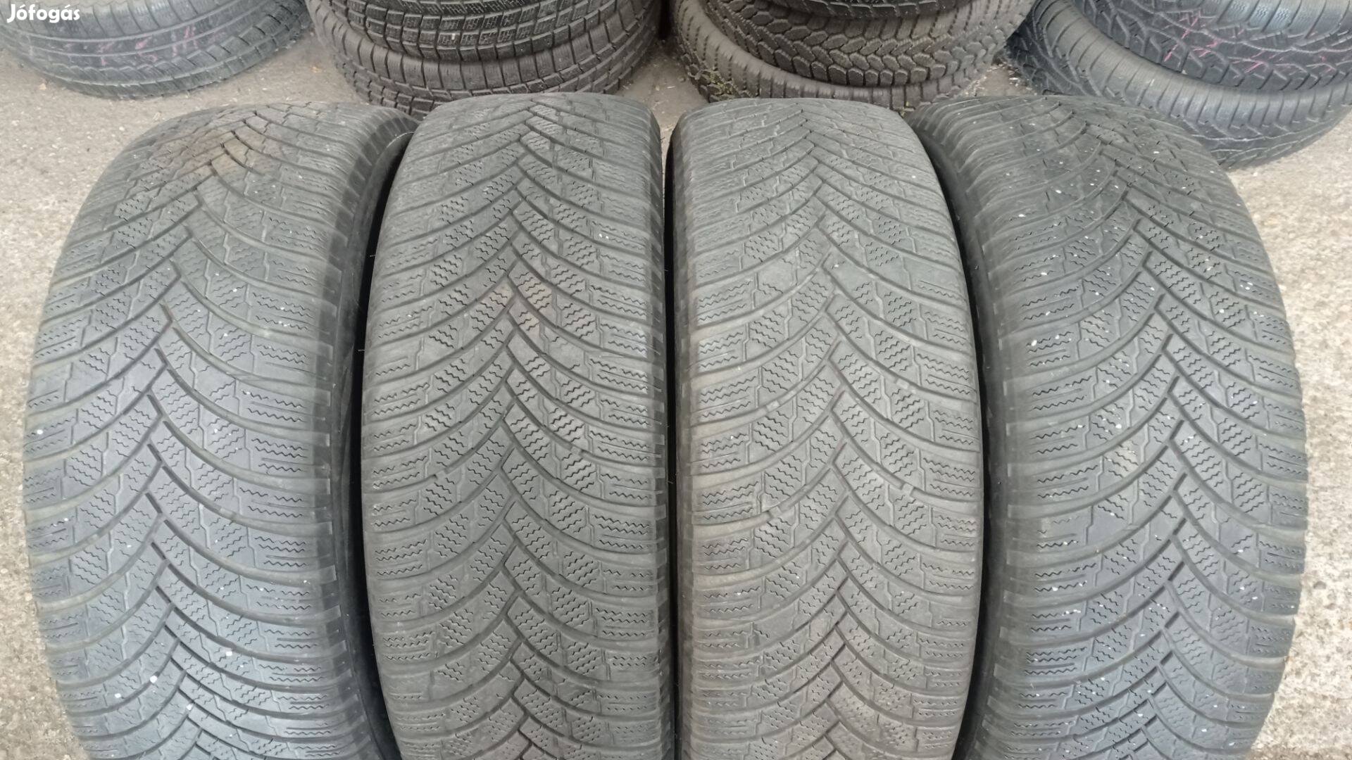 Használt 225/60/18 Firestone téligumi garnitúra olcsón eladó