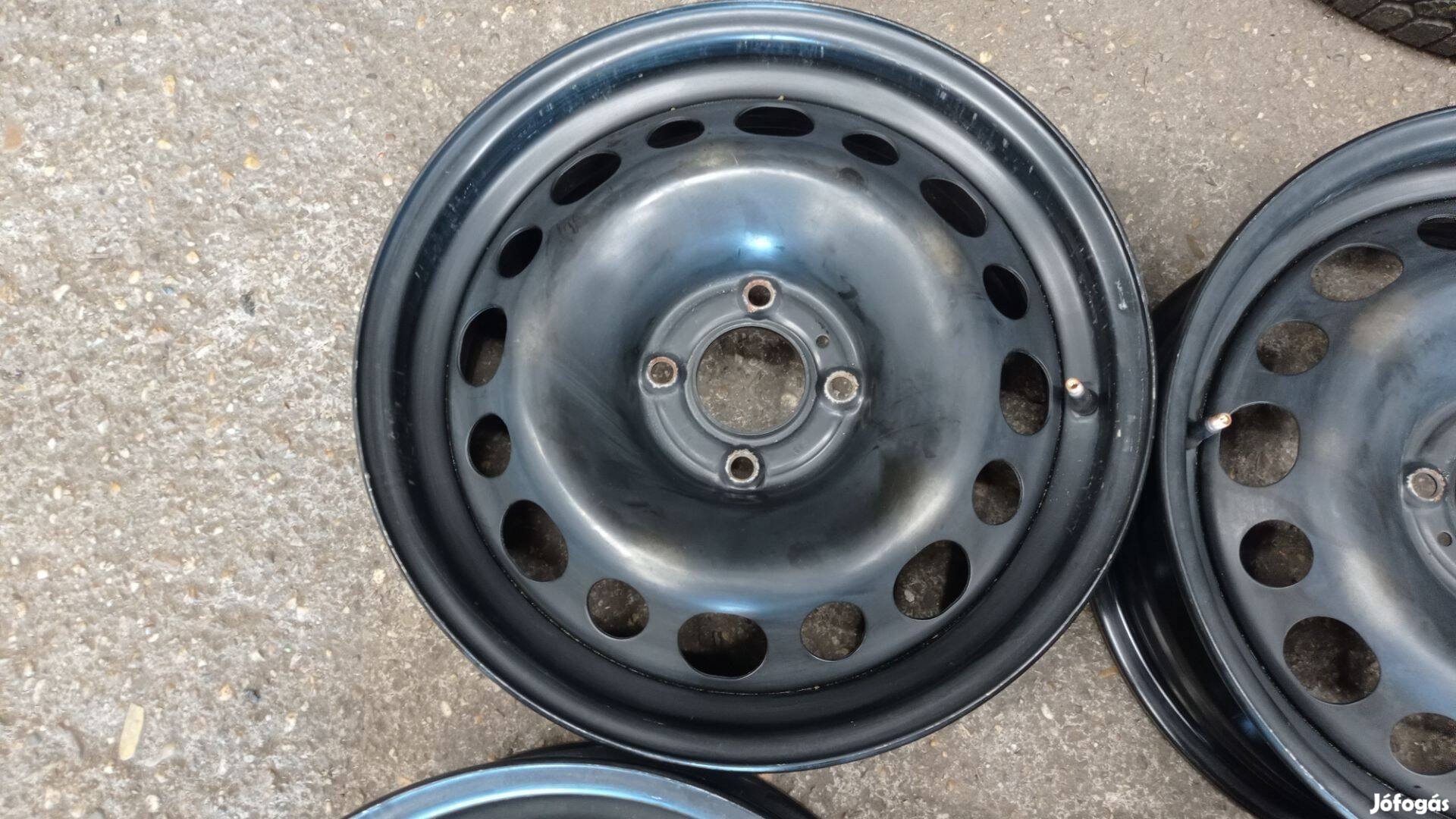 Használt 4x108 lyukosztású 16 colos Opel/Peugeot/Citroen acél felni
