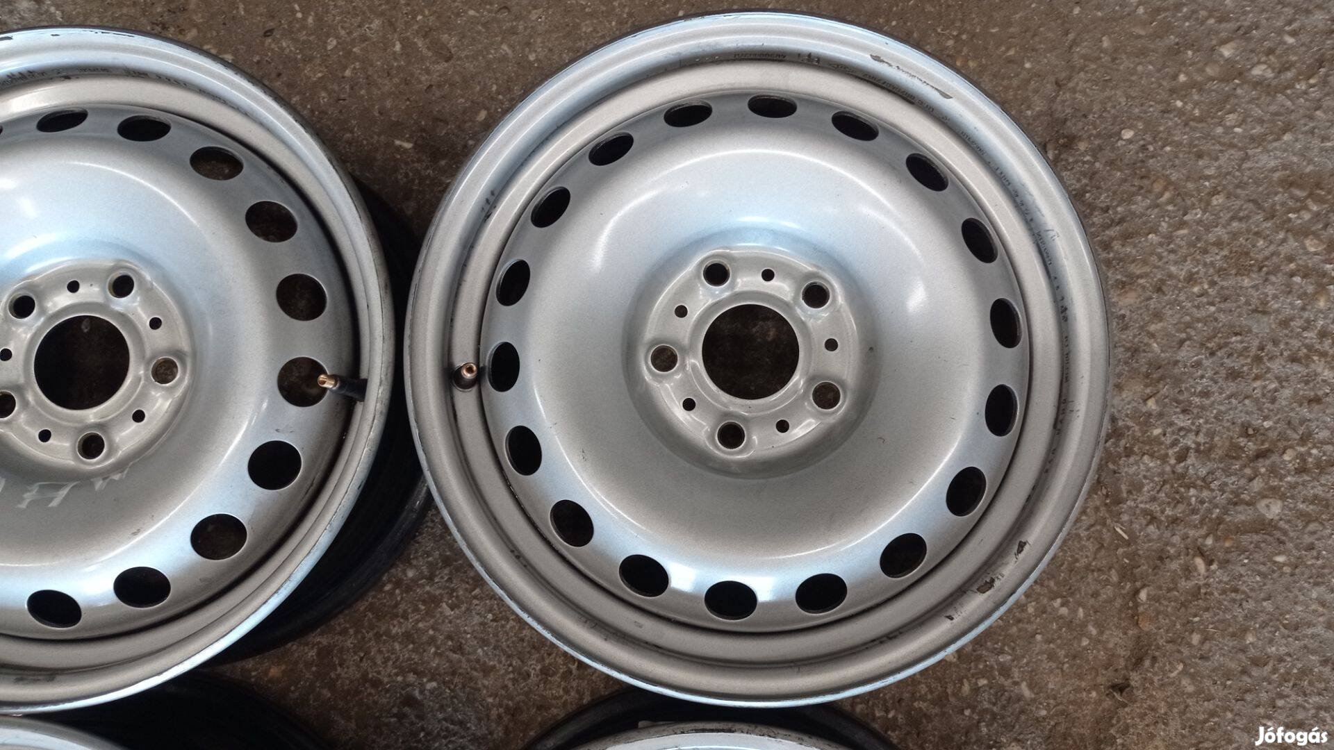 Használt 5x108 lyukosztású 15 colos Gyári Mercedes acél felni garnitúr