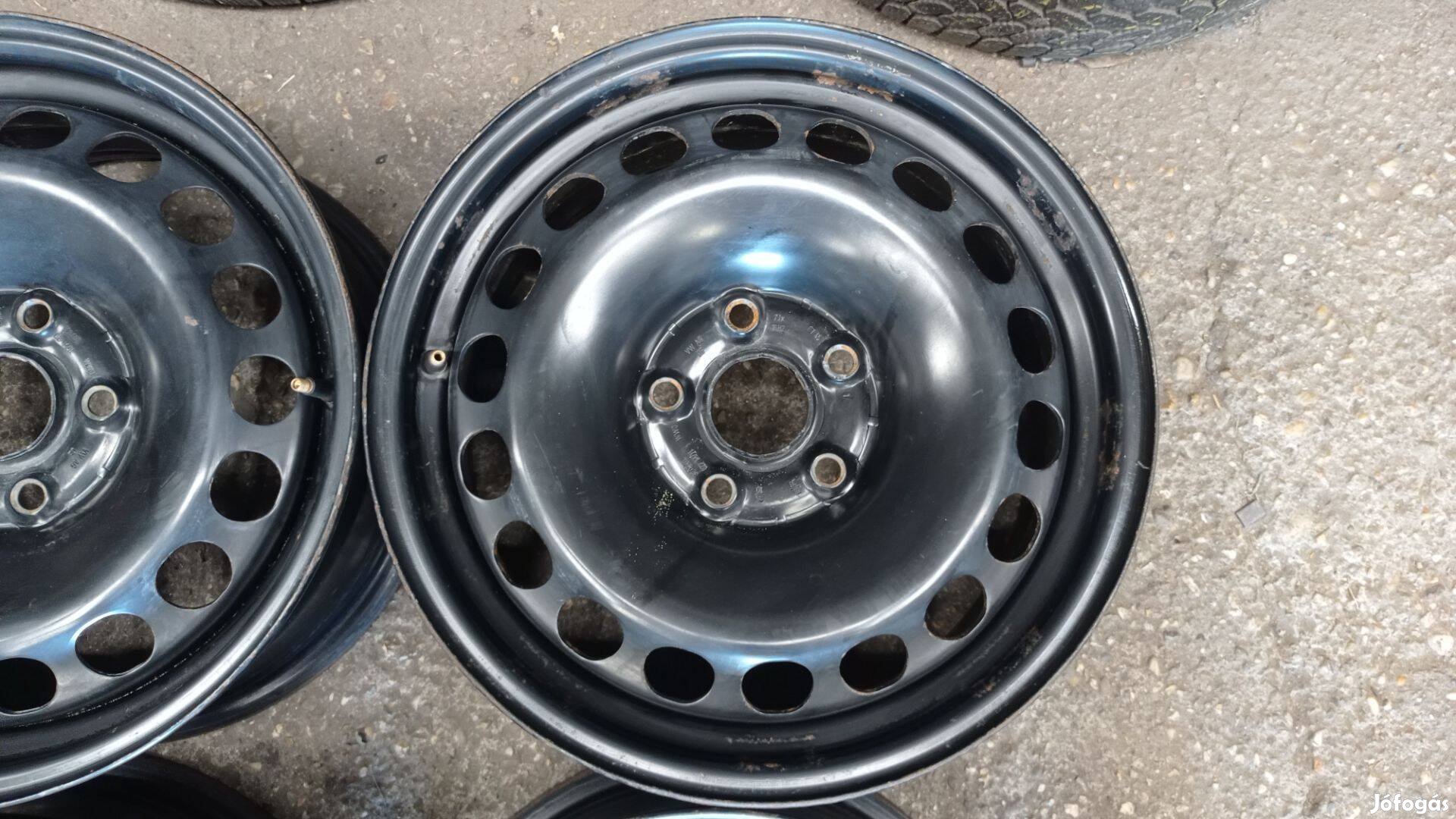 Használt 5x112 lyukosztású 16 colos Gyári Volkswagen acél felni garnit