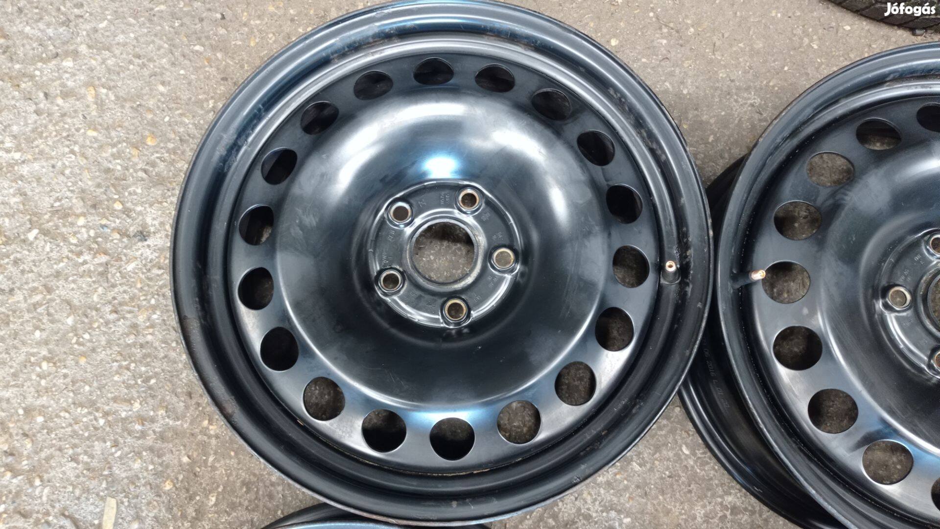Használt 5x112 lyukosztású 17 colos Gyári Volkswagen acél felni garnit
