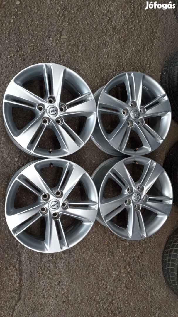 Használt 5x115 lyukosztású 17 colos Gyári Opel Insignia szép állapotú