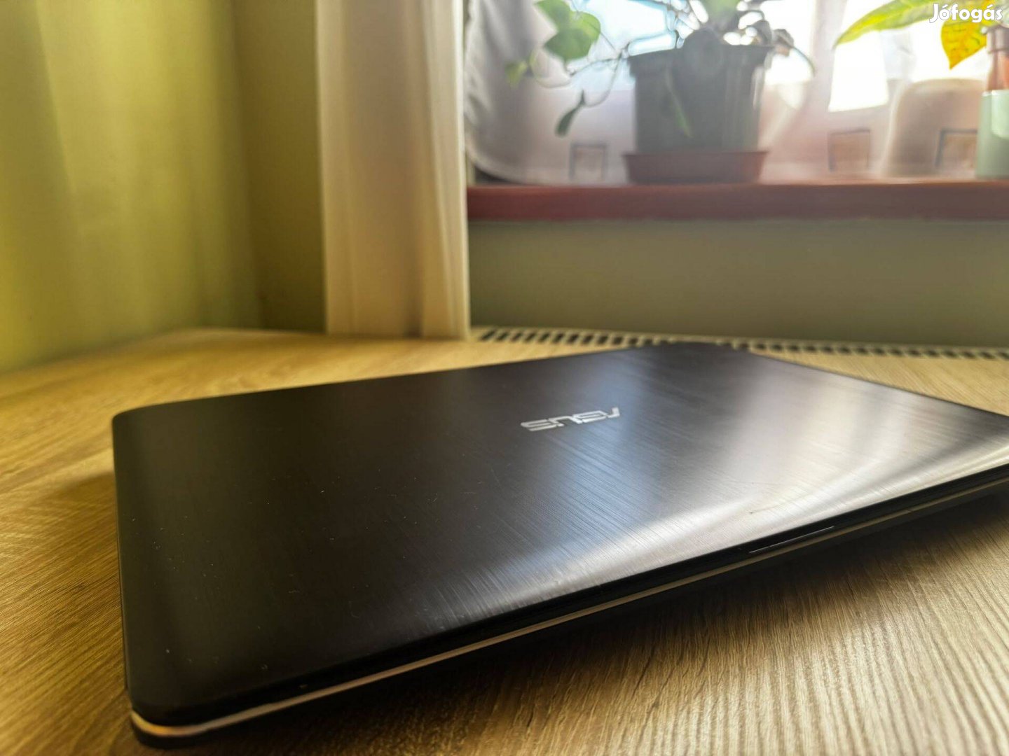 Használt Asus Sonicmaster laptop (alkuképes)