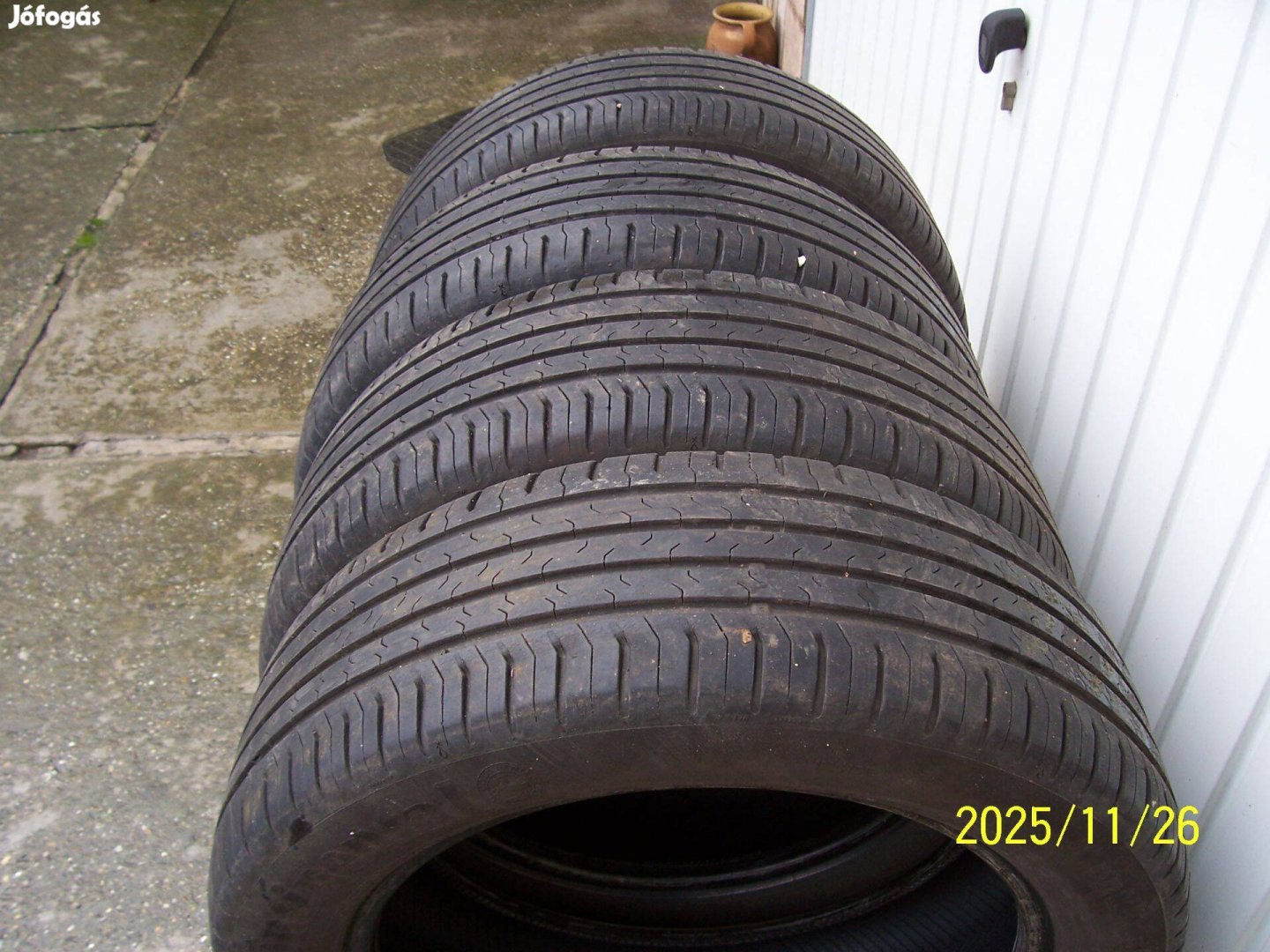 Használt Continental nyári gumi 215/55/R17 eladó!