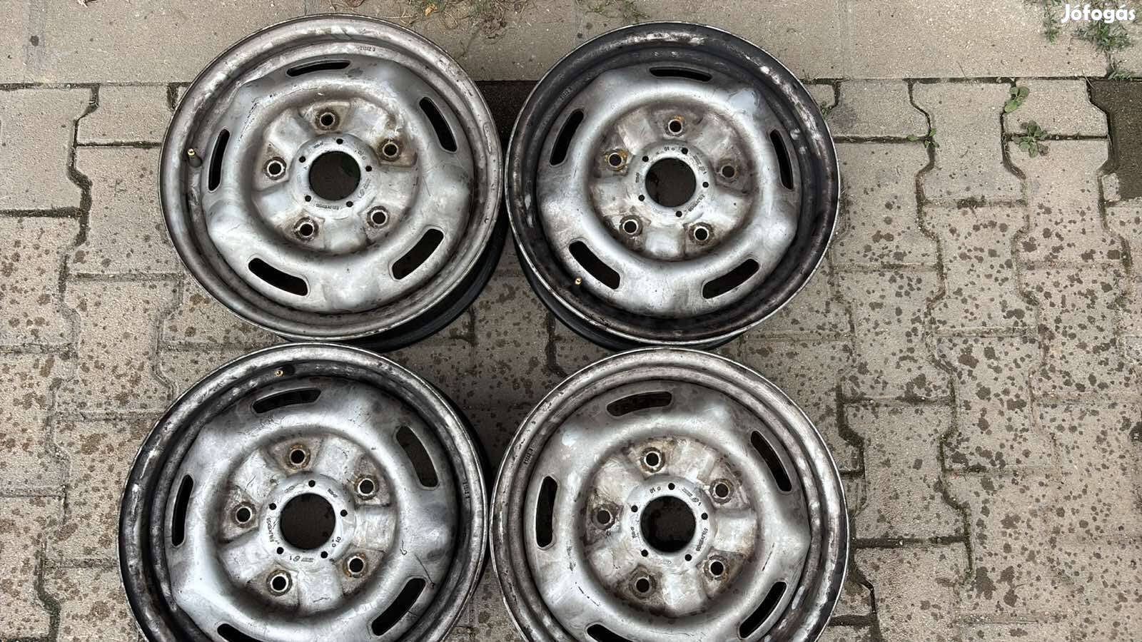 Használt Ford 16" acél felni