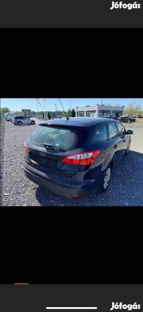 Használt Ford Focus Mk3 Hátsó sárvédő