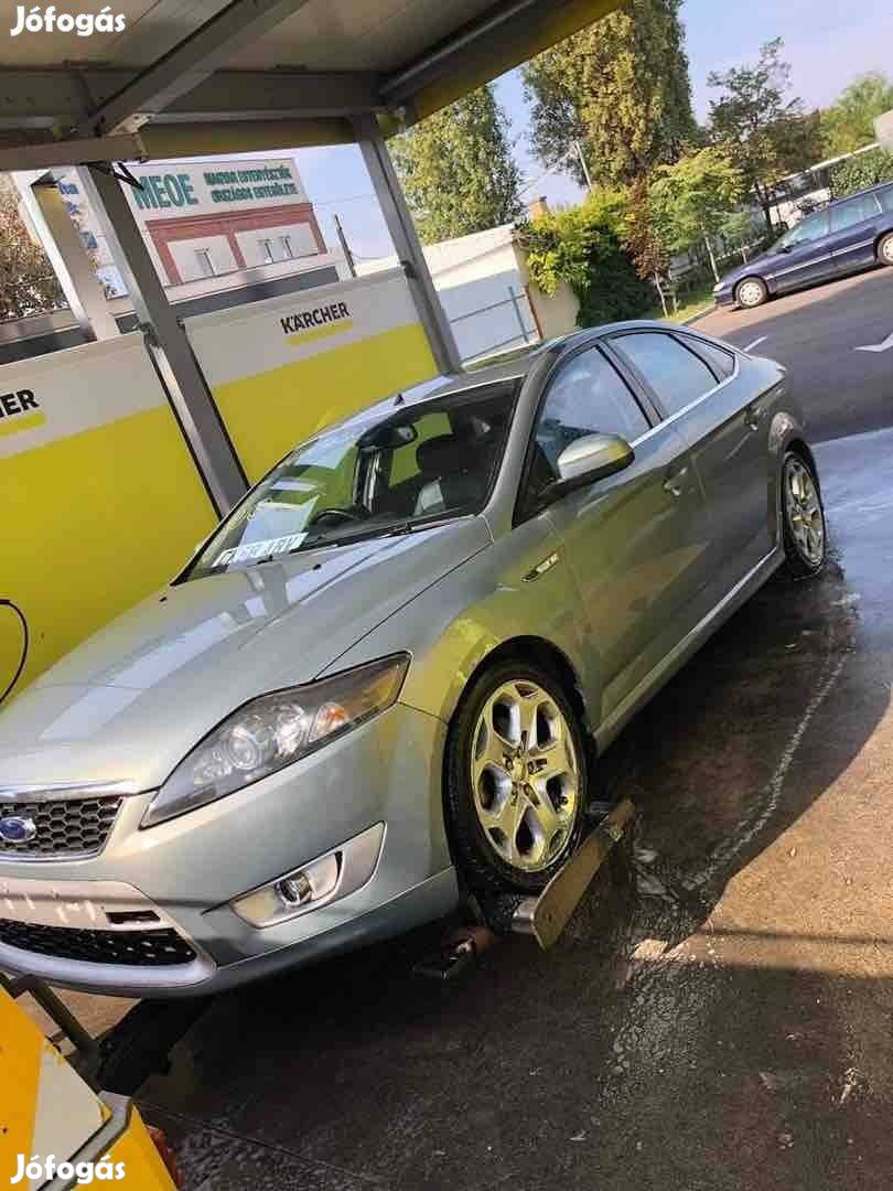 Használt Ford Mondeo Mk4 Légszűrő ház