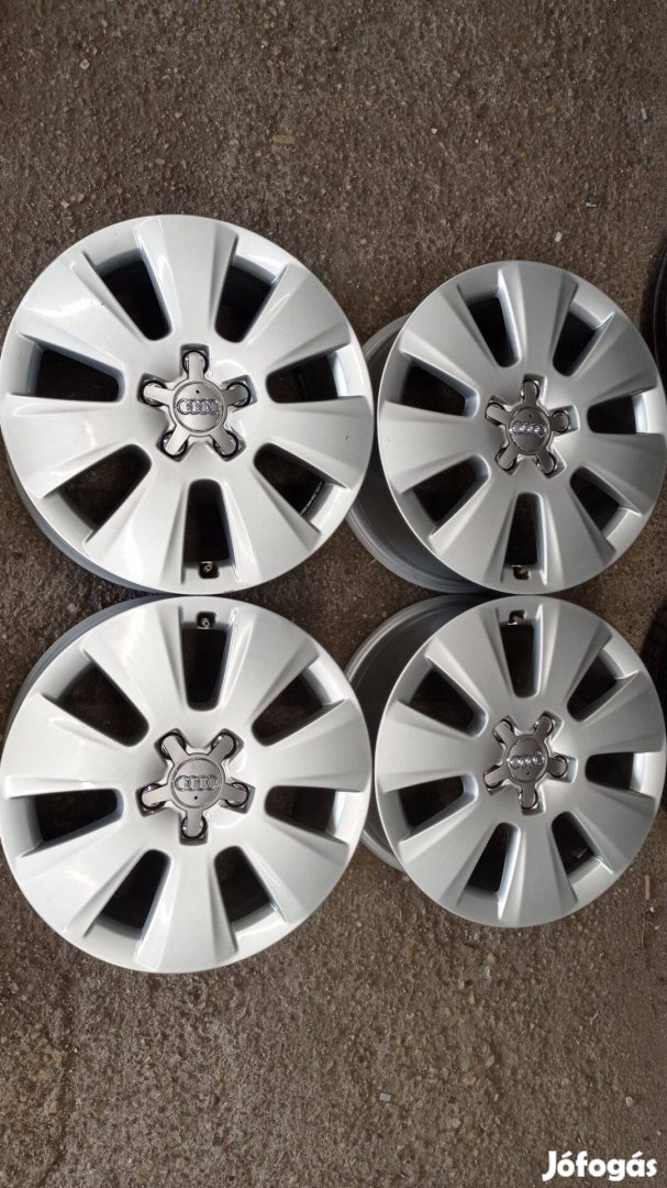 Használt Gyári 17 colos Audi 5x112 lyukosztású alu felni garnitúra