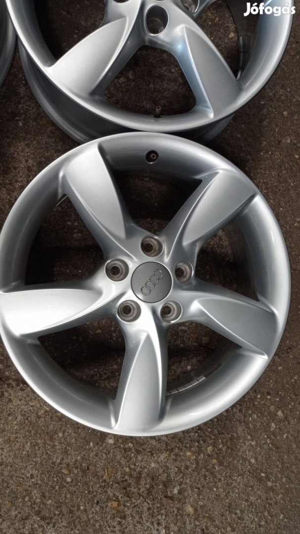 Használt Gyári Audi 5x112 lyukosztású 17 colos alu felni garnitúra