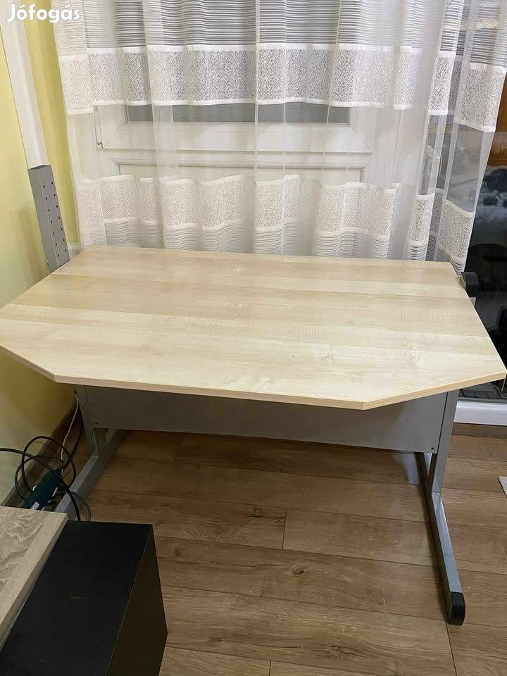 Használt IKEA Jerker állítható magasságú asztal