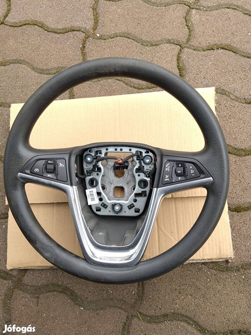 Használt Opel Insignia multikormány