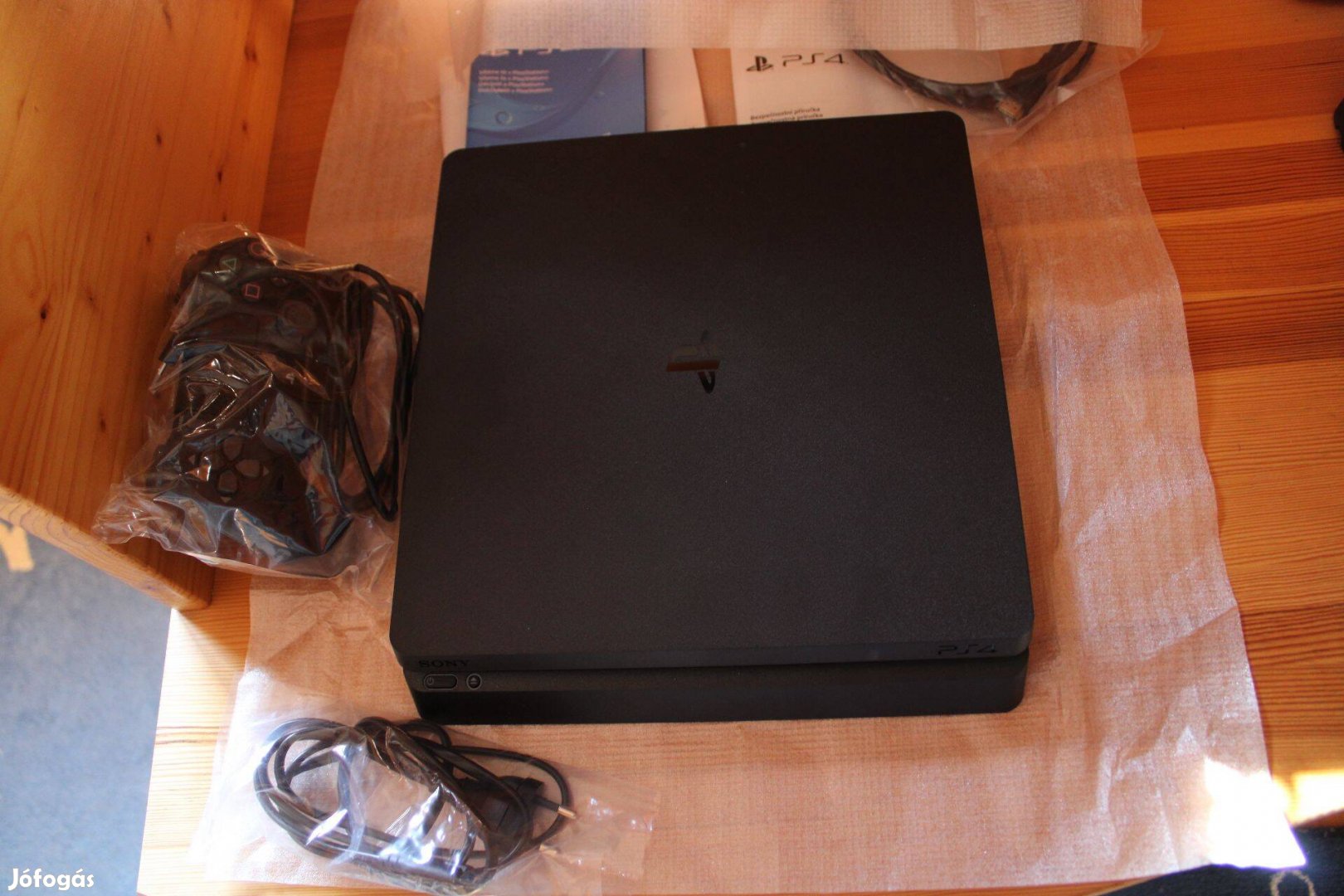 Használt PS4 Silm Gép eladó