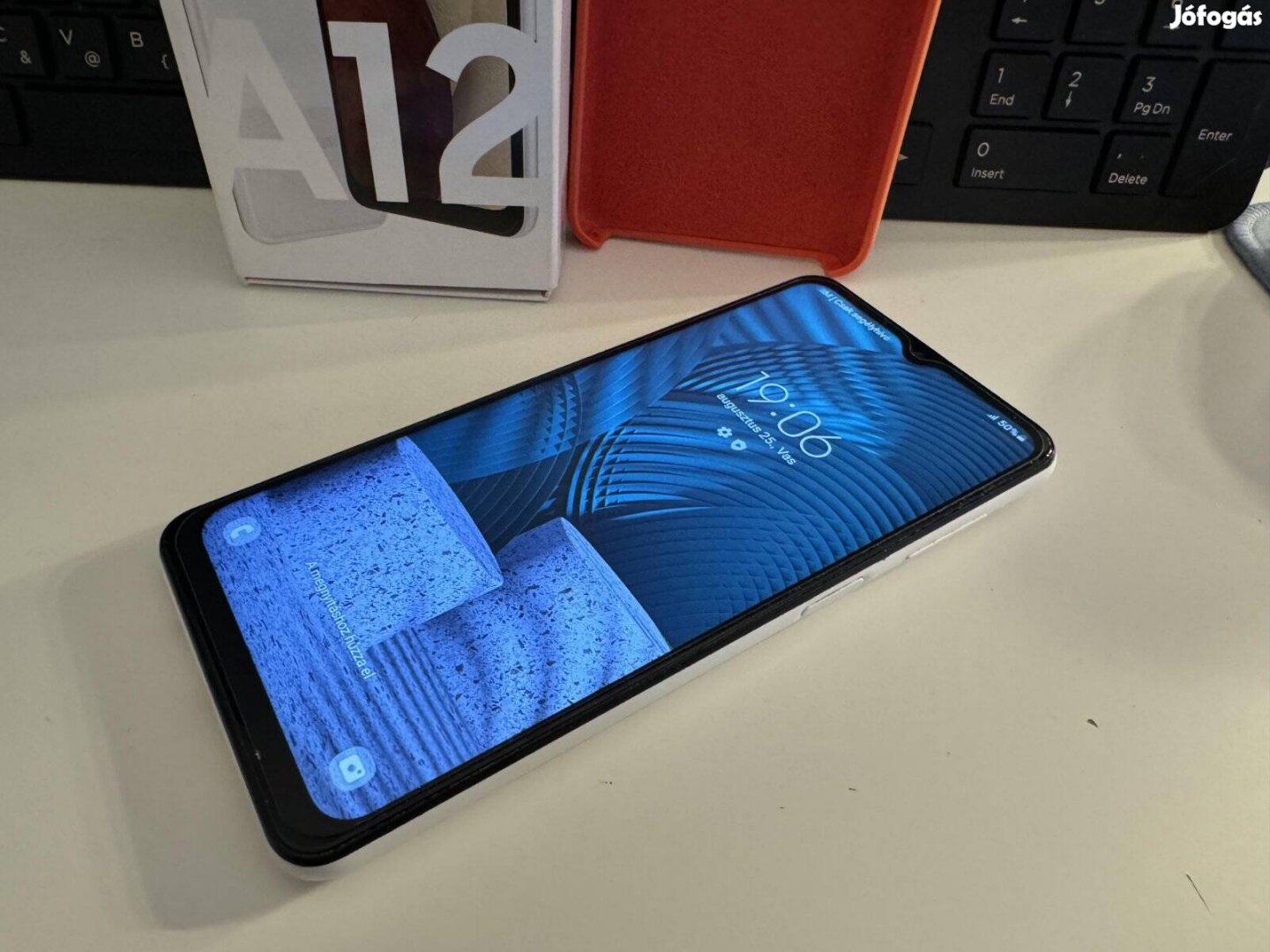 Használt Samsung Galaxy A12 eladó