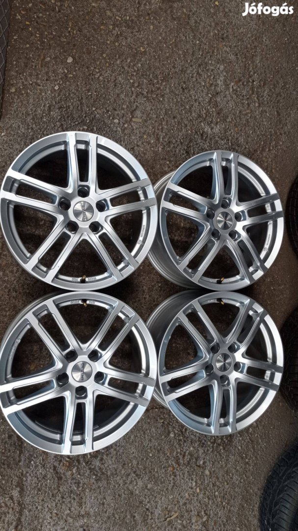 Használt Újszerű állapotú Dezent 5x112 lyukosztású 17 colos alu felni