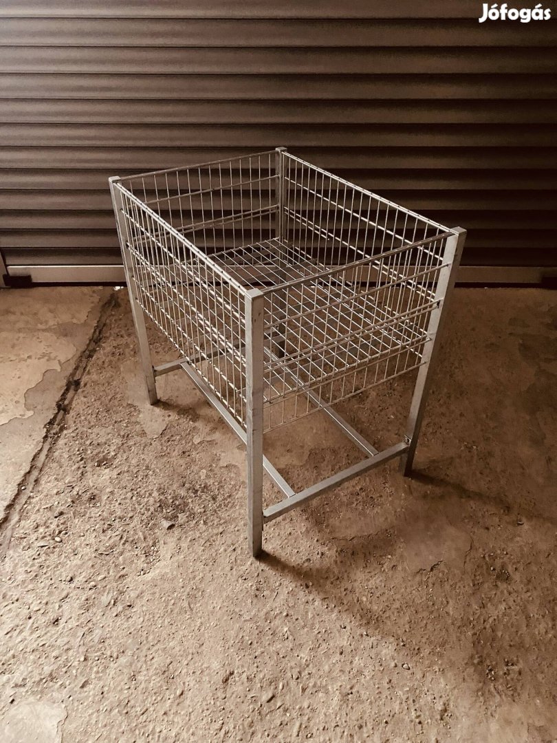 Használt Wanzl kínáló akciós asztal 80x60 eladó 
