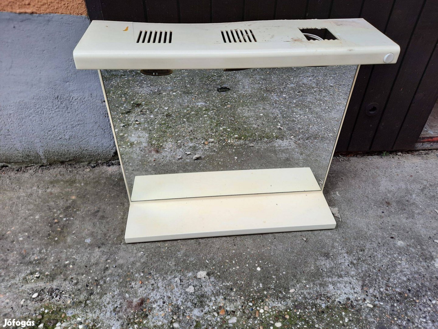 Használt, 3 részes műanyag fürdőszoba szekrény eladó